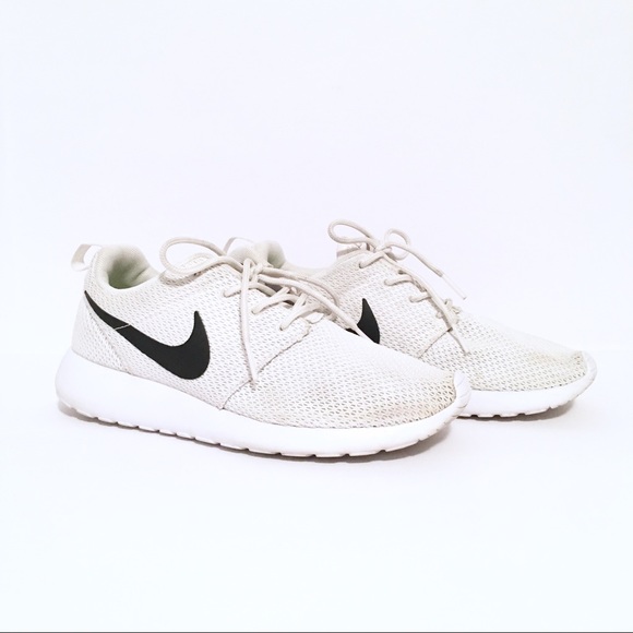 Nike Roshe Run - Picture 2 of 5